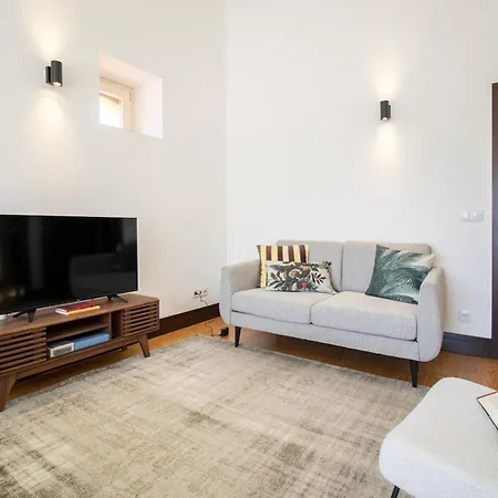 شقة Moeda'82 - Downtown With Terrace *